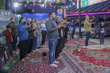 افطار ساده آسمانی در خیمه گاه امام زمان(عج) شیراز 