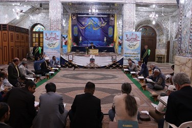 محفل انس با قرآن کریم در آستان مقدس سید علاءالدین حسین(ع)