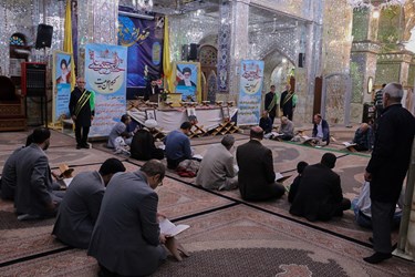محفل انس با قرآن کریم در آستان مقدس سید علاءالدین حسین(ع)