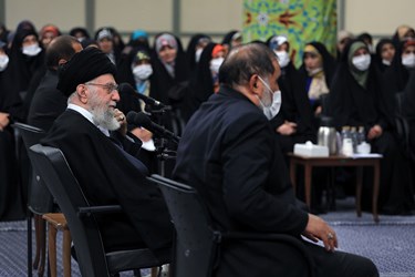 دیدار شاعران و اساتید ادبیات فارسی با رهبر انقلاب