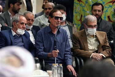 دیدار شاعران و اساتید ادبیات فارسی با رهبر انقلاب