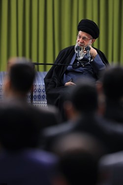 دیدار شاعران و اساتید ادبیات فارسی با رهبر انقلاب