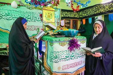 جزءخوانی قرآن بانوان در قبرستان تاریخی دارالسلام شیراز