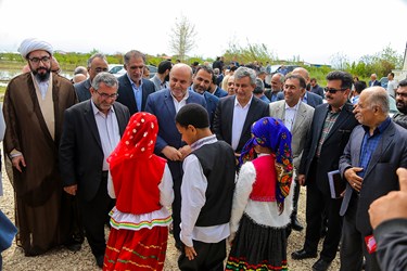 آغاز نشاء مکانیزه برنج در روستای خاریک ساری