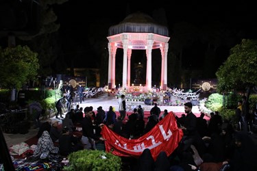 مراسم احیای شب ۲۱ماه مبارک رمضان در حافظیه شیراز