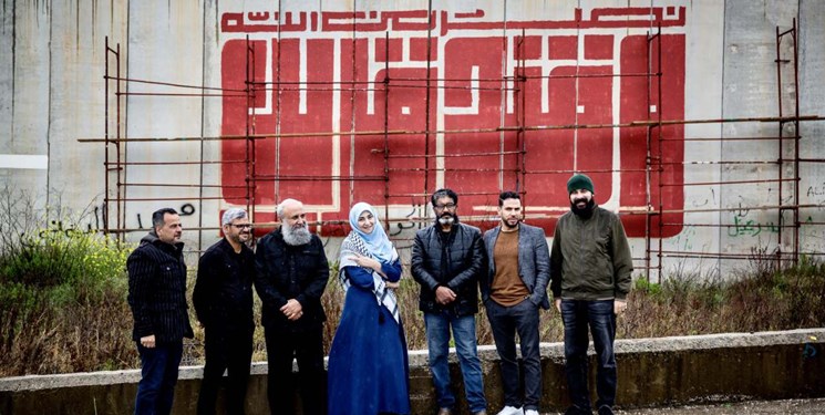 «و فتح قریب» رویدادی هنری بر روی دیوار فلسطین اشغالی/ این‌بار هنر نوید دهنده آزادی قدس شریف+ فیلم