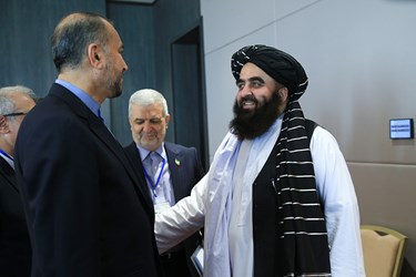دیدار امیرخان متقی سرپرست وزارت خارجه دولت سرپرستی موقت افغانستان با حسین امیرعبداللهیان وزیر امور خارجه