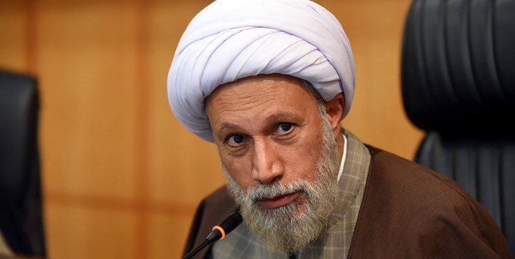 بیانیه امام جمعه شیراز در پی هتک حرمت به یک بانوی آمر به معروف در نارنجستان قوام