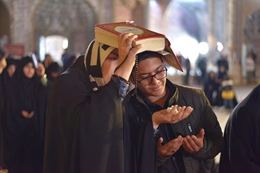 برگزاری مراسم شب قدر در مسجد نصیرالملک شیراز