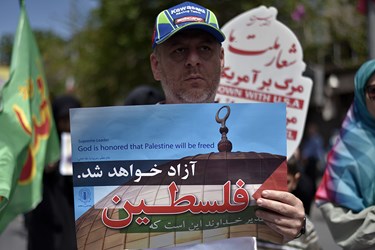 جوش و خروش مردم روزه‌دار شیراز در دفاع از ملت فلسطین 