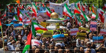 فیلم| روایتی از راهپیمایی روز قدس در یزد/ اسرائیل چون میت در حال احتضار است