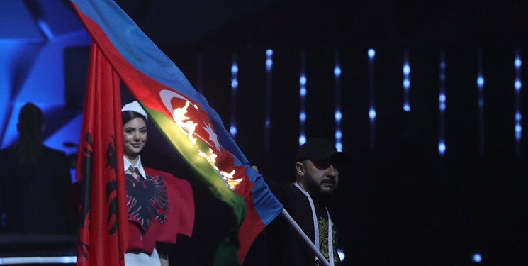 جمهوری آذربایجان به آتش کشیدن پرچمش در ارمنستان را محکوم کرد
