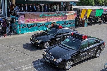 مراسم رژه خودرویی روز «ارتش» در شیراز