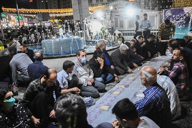 افطاری ساده در بلوار کشاورز تهران 