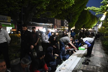افطاری ساده در بلوار کشاورز تهران 