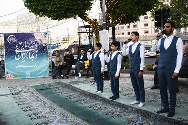 قرائت قرآن قبل از مراسم افطاری ساده در بلوار کشاورز تهران 