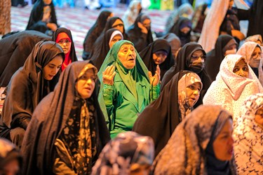 اقامه نماز عید فطر در مصلی ساری