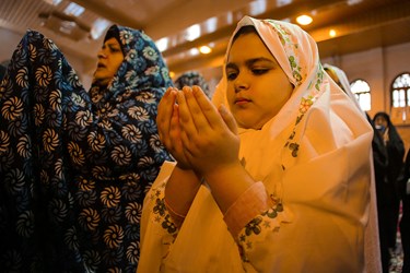 اقامه نماز عید فطر در مصلی ساری