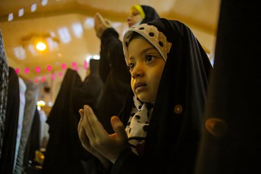 اقامه نماز عید فطر در مصلی ساری