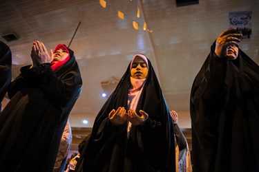 اقامه نماز عید فطر در مصلی ساری