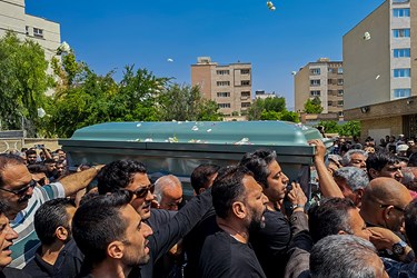 تشییع و خاکسپاری پهلوان «خلیل عقاب» در شیراز