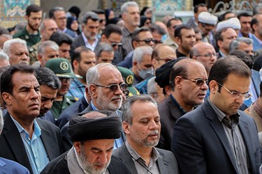 تشییع و خاکسپاری مادر شهیدان ایزدی در شیراز 