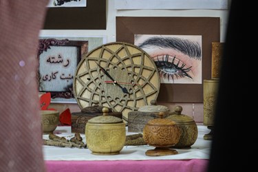 نمایشگاه آثار هنری و مشاغل دختران دانش‌آموز آباده