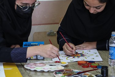 نمایشگاه آثار هنری و مشاغل دختران دانش‌آموز آباده
