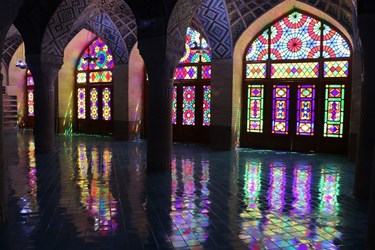 نیمه بهار، روز شیراز