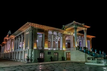 نیمه بهار، روز شیراز