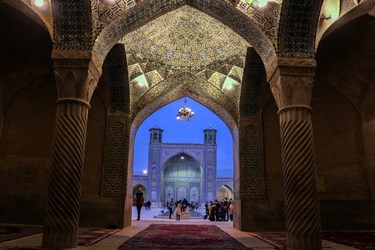 نیمه بهار، روز شیراز