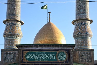 برافراشتن پرچم سیاه بر فراز حرم سیدالکریم