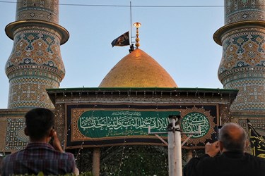 برافراشتن پرچم سیاه بر فراز حرم سیدالکریم