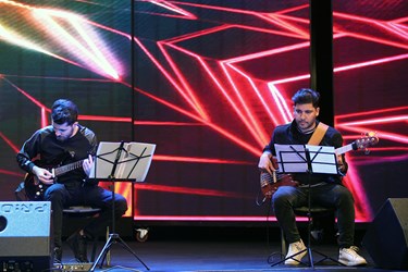 اجرای موسیقی در همایش ملی انجمن اتیسم ایران