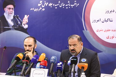 سخنرانی مهدی مومنی وکیل و حقوقدان بین المللی در نشست <a href='https://sayeb.ir/tag/%d9%85%d9%86%d8%a7%d9%81%d9%82%db%8c%d9%86'>منافقین</a>،خائنین دیروز شاکیان امروز با نگاهی به پرونده <a href='https://sayeb.ir/tag/%d8%ad%d9%82%d9%88%d9%82-%d8%a8%d8%b4%d8%b1'>حقوق بشر</a>ی <a href='https://sayeb.ir/tag/%d8%ad%d9%85%db%8c%d8%af-%d9%86%d9%88%d8%b1%db%8c'>حمید نوری</a>