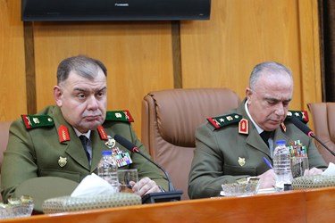 مقامات نظامی همراه رئیس ستاد نیروهای  مسلح سوریه 