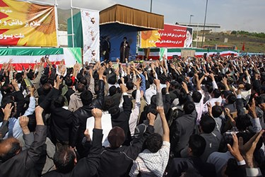 سخنرانی رهبر معظم انقلاب اسلامی در جمع استادان و دانشجویان کردستان
