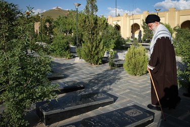 سفر تاریخی رهبر انقلاب به کردستان