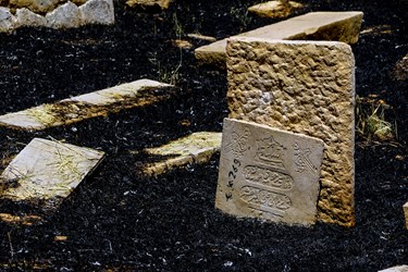 آتش‌سوزی در قبرستان 1000 ساله «دارالسلام»