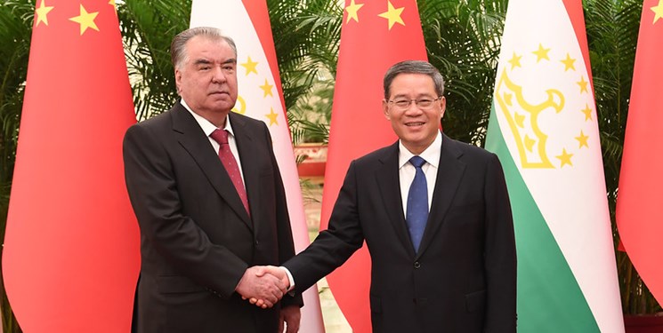 دیدار «رحمان» با نخست وزیر چین؛ توسعه روابط محور گفت‌وگو