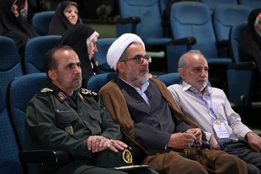 گردهمایی بانوان ایرانی طلایه داران ساخت صحن حضرت زینب (س)  در شیراز