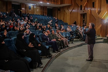 گردهمایی بانوان ایرانی طلایه داران ساخت صحن حضرت زینب (س)  در شیراز
