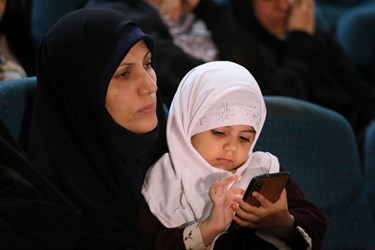 گردهمایی بانوان ایرانی طلایه داران ساخت صحن حضرت زینب (س)  در شیراز