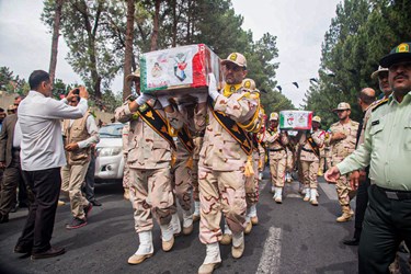 تشییع پیکر مطهر 5 شهید مرزبانی در زاهدان