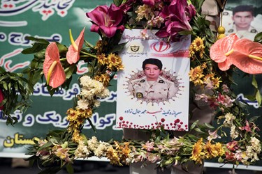 تشییع پیکر مطهر 5 شهید مرزبانی در زاهدان