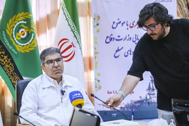 نشست خبری منوچهر علیپور مشاور وزیر دفاع در صنایع دریایی