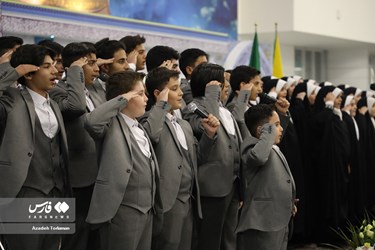 توجه أول دفعة من الحجاج الايرانيين الى الديار المقدسة