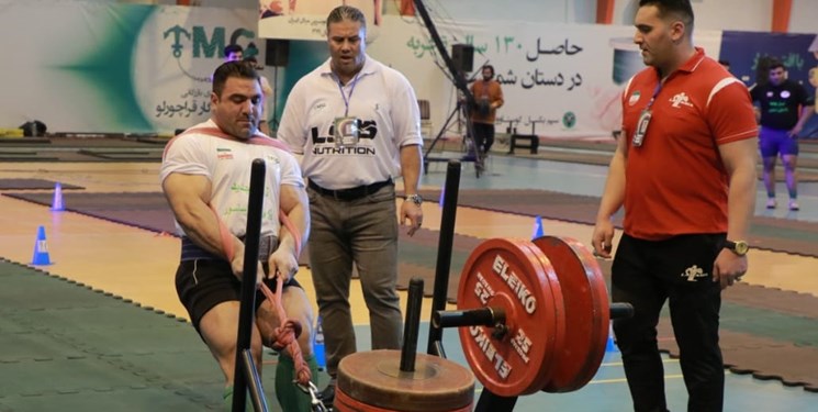 قوی‌ترین مردان ایران در قم با یکدیگر رقابت می‌کنند