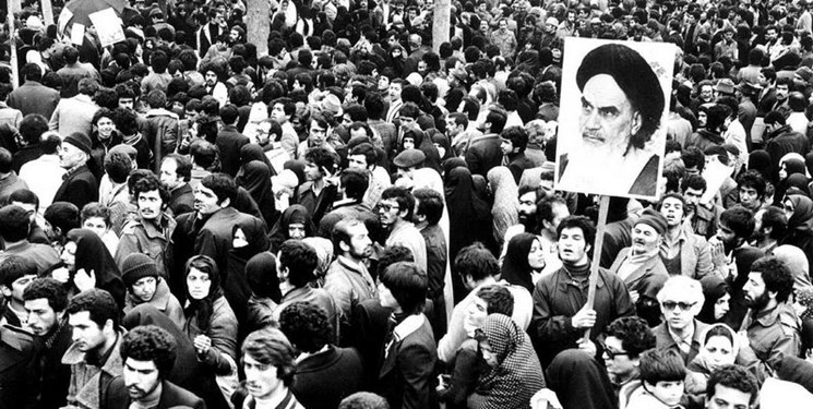 پیروزی انقلاب اسلامی از قیام 15 خرداد سال 42 سرچشمه گرفت