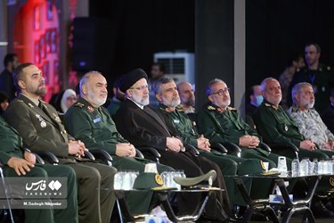 ازاحة الستار عن صاروخ 